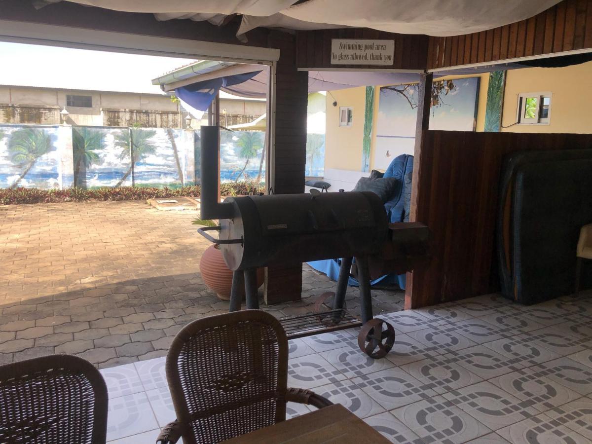 Hotel Bar Restaurant Emergency 911 Sto Lk Group Paramaribo Buitenkant foto